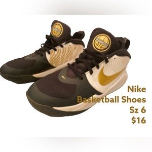 Nike Kylie Erving basket ball shoes